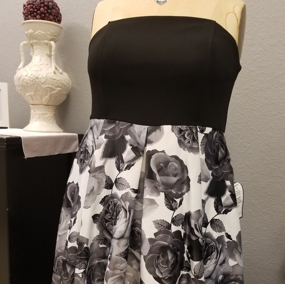 Speechless Plus Size High-Low Dress NWT - Picture 5 of 8